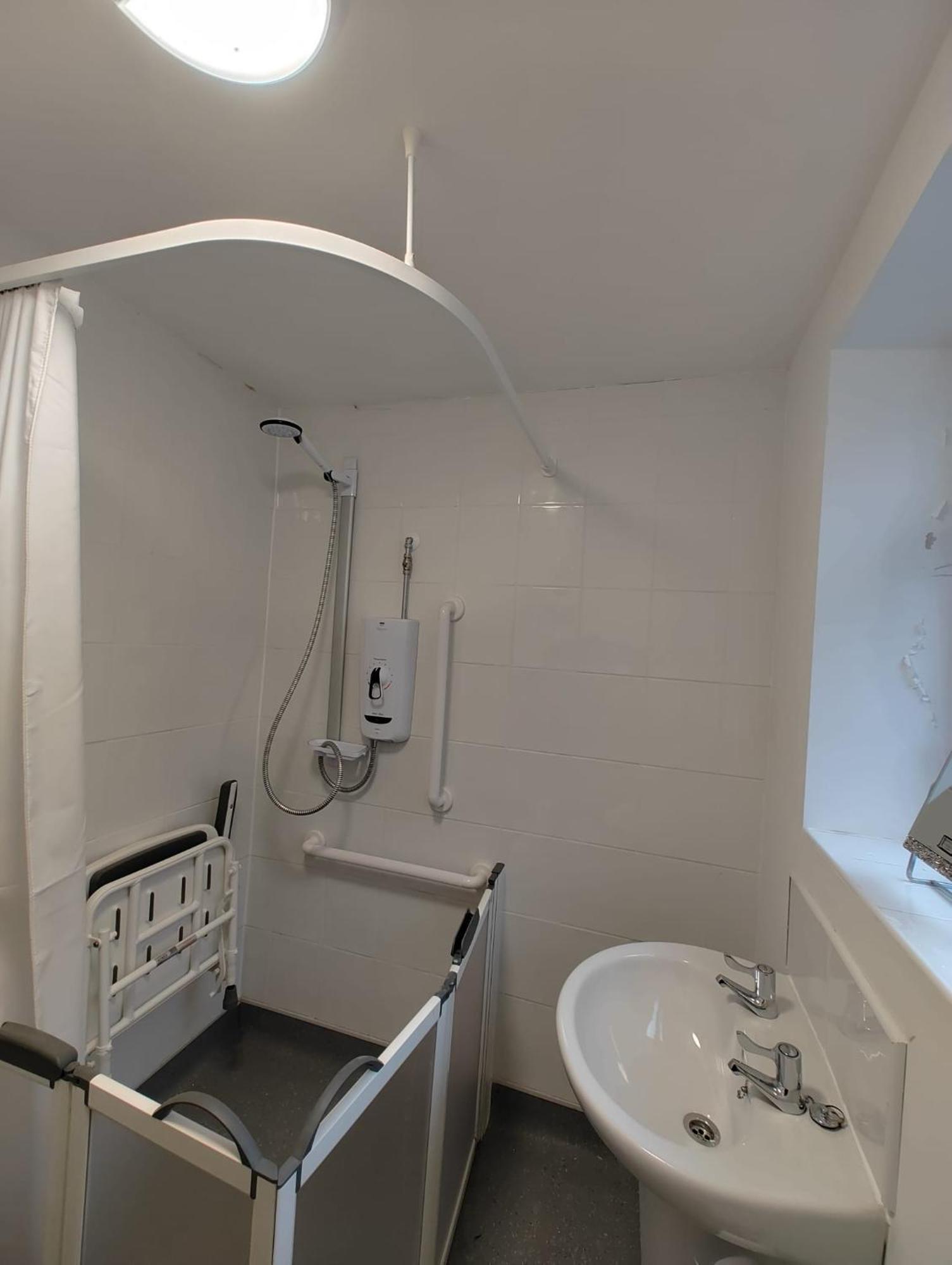 Anstuns Lodge Liverpool Extérieur photo